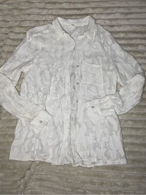 En Crème White Floral Semi-Sheer Button-Up